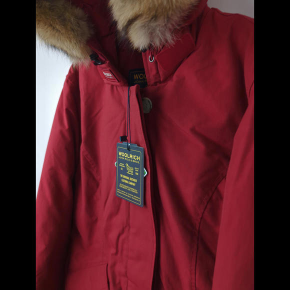 [SOLD] NWT WOOLRICH Womens Sz S Arctic Parka Duck Down Red Ramar Coyote Fur Hood - Picture 3 of 12